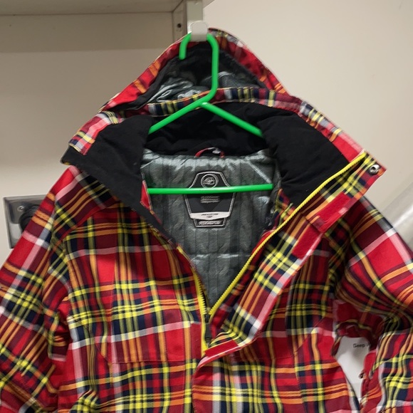 “RIPZONE” winter jacket - Picture 2 of 5